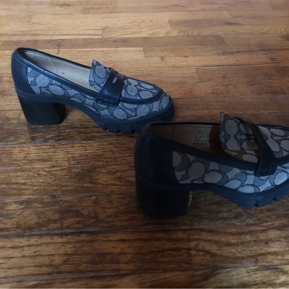 Boot style coach heels - Picture 6 of 6